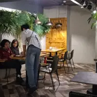 台北 小巨蛋站 Schumann's Bistro No. 6 南京店